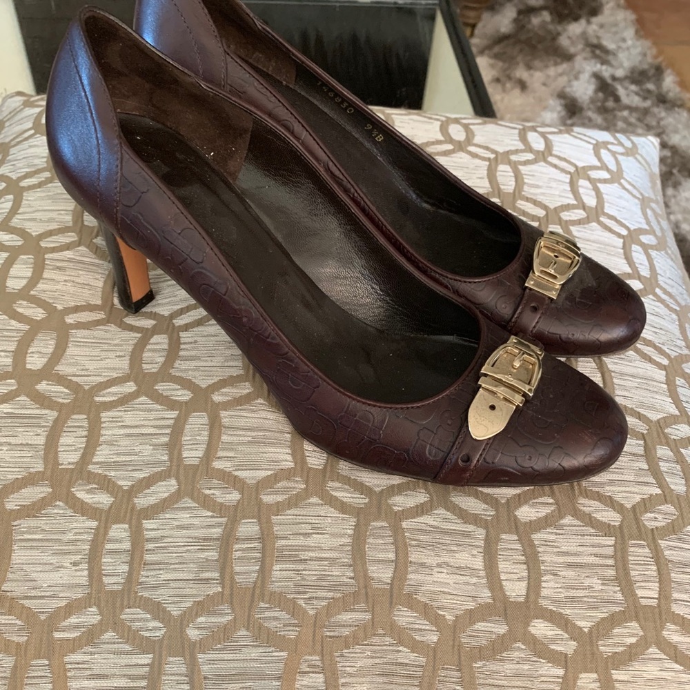 Gucci embossed coffee heels - Picture 5 of 5